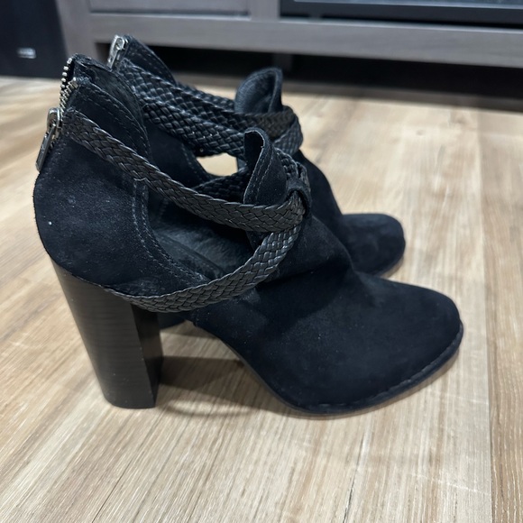 Frye  Margareth  suede  braided booties  in good condition Sz 10 - Picture 1 of 11